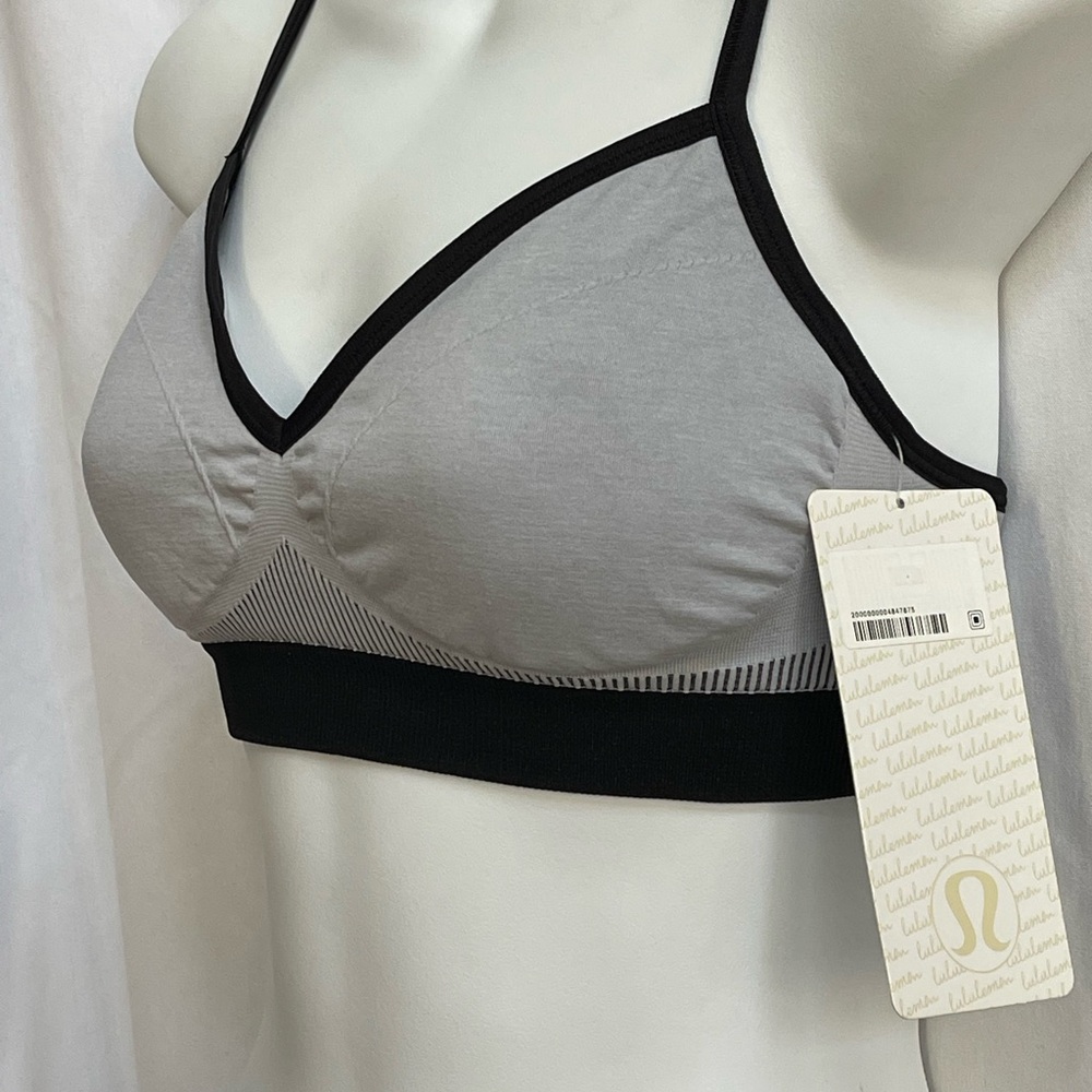 Lululemon Women Hold Your Om Bra II NWT 8